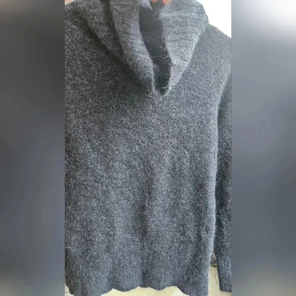 Babaton Aritzia Alpaca Wool  Blend Turtleneck Boxy Oversized Boho sz Small - Picture 13 of 16